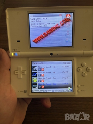 Nintendo DSi White + R4 Карта, снимка 2 - Nintendo конзоли - 55493400