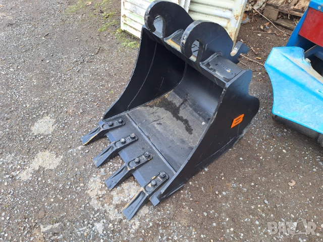 Кофа мини багер 50см нова с бързосменник оригинал