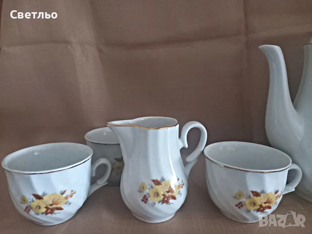 Сервиз за чай и кафе порцелан, снимка 3 - Сервизи - 55587255