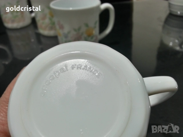 френски аркопал чаени чаши , снимка 6 - Антикварни и старинни предмети - 54347776