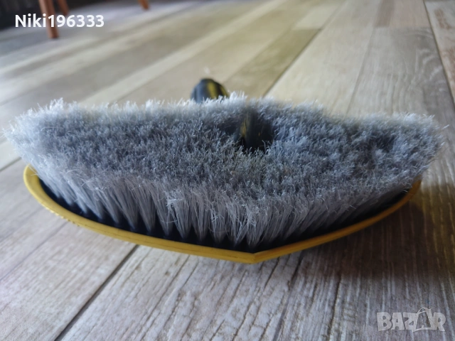 Продавам оригинална четка Kärcher WB 60 (мека повърхностна четка), снимка 3 - Парочистачки и Водоструйки - 54862738