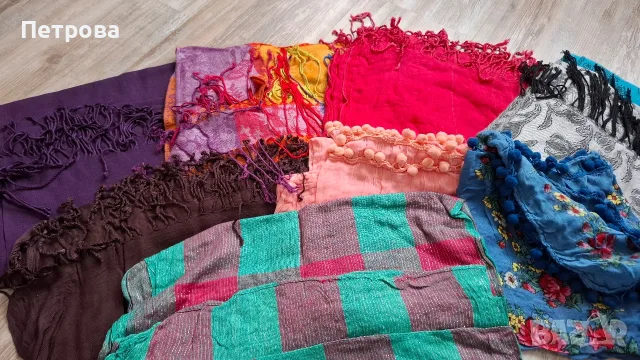 ZARA шал и други шалове, шапки и ръкавици, снимка 16 - Шалове - 38452908