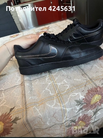 Оригинални Nike маратонки , снимка 4 - Маратонки - 54413450