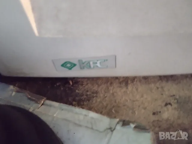 Монитор KFC 17", снимка 2 - Монитори - 55530575