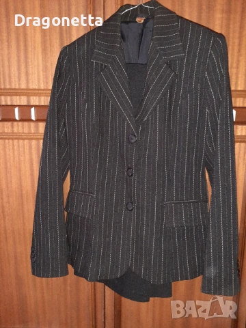 Дамски комплект сако и панталон 42 размер 