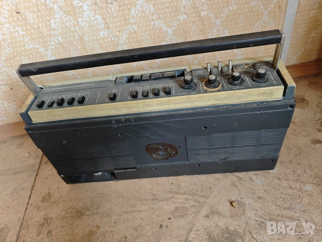 Продавам стари касетофони , телевизори ,списания , магнетофони ., снимка 5 - Антикварни и старинни предмети - 54087184