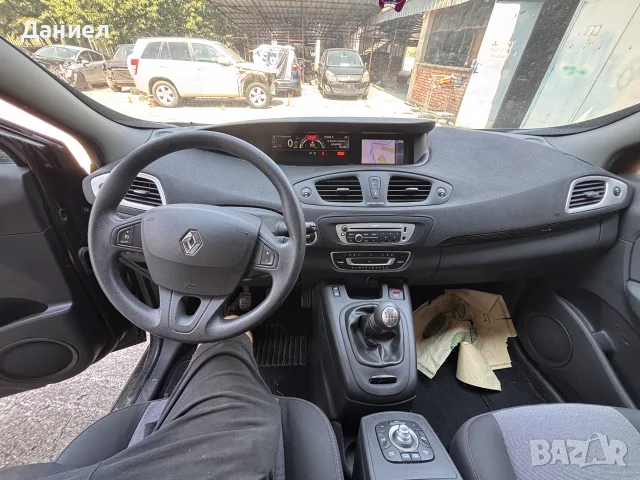 Renault Scenic 1.2 , снимка 7 - Автомобили и джипове - 55432561