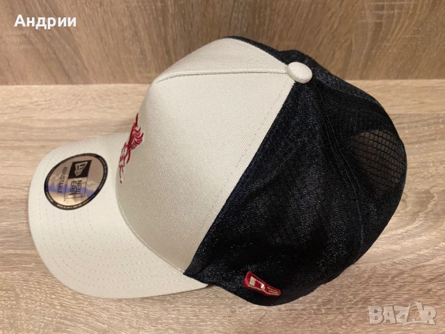  Liverpool FC New Era 9FORTY A-Frame Trucker Cap – Light Beige, снимка 4 - Шапки - 54554627