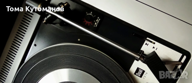 Прекрасна стара машина от Grundig, почти без забележки. , снимка 3 - Грамофони - 54065532