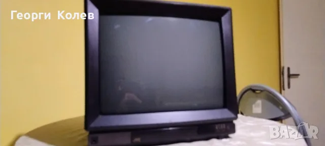 телевизор jvc . .