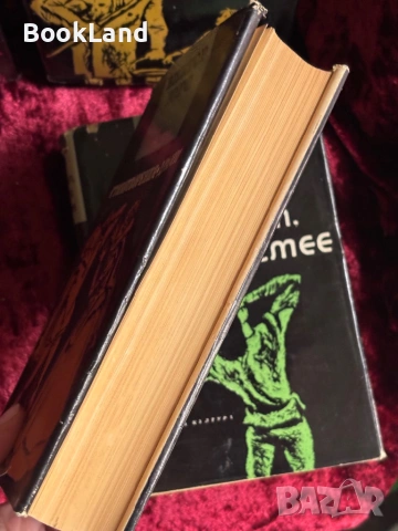 Виктор Юго| Клетниците, Човекът, който се смее , снимка 4 - Други - 54368038