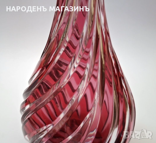 МУРАНО БОХЕМИЯ - Кристална ваза в цвят на червена боровинка кристал цветя , снимка 12 - Други ценни предмети - 54931768