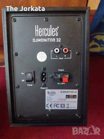 Alesis Multimix 8 USB FX , снимка 4 - Ресийвъри, усилватели, смесителни пултове - 55178670