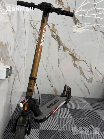 Продавам ел тротинетка Ducati pro 2 plus