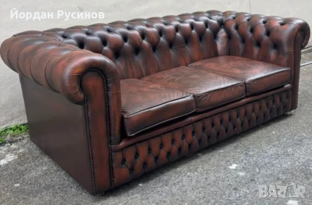 Оригиналне кожени диван Chesterfield Честърфийлд естествена телешка кожа Внос, снимка 9 - Дивани и мека мебел - 55376647