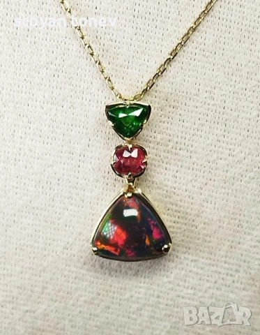 Black Opal Pendant – реверсивен медальон с невероятен черен опал! , снимка 3 - Колиета, медальони, синджири - 54085849