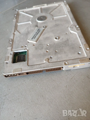 Антика ретро 5,25" хард диск Quantum 1250 MB IDE BigFoot, снимка 3 - Твърди дискове - 55074119