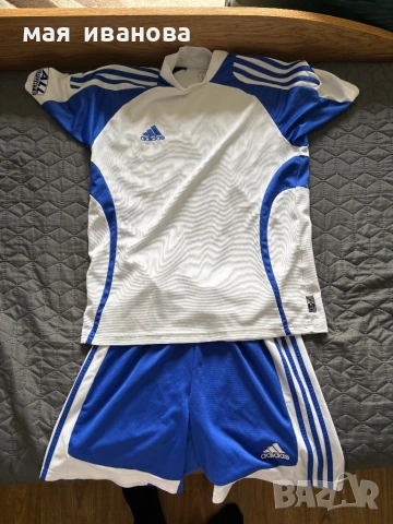 Екип adidas M-L детски размер, снимка 2 - Спортни дрехи, екипи - 54632133