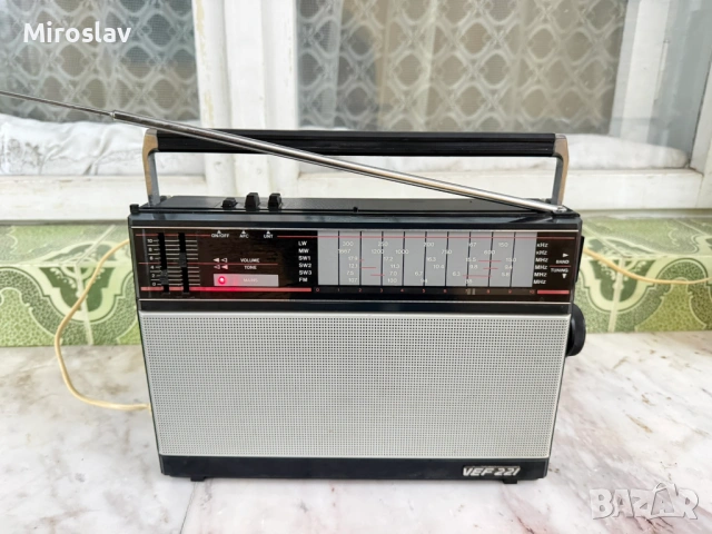 Ретро Радио VEF 221 - ВЕФ - ссср колекционерско(работещо)