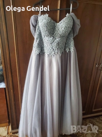 абитуриенска рокла 