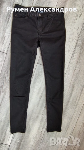 Дамск оригинални черни дънки ARMANI JEANS J28 р-р S EUR26, снимка 2 - Дънки - 54512562