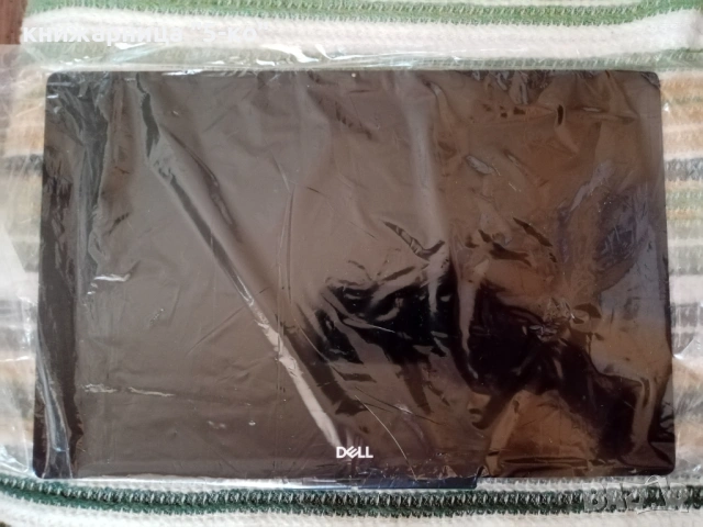 Дисплей за кола DELL , снимка 2 - Аксесоари и консумативи - 54038974