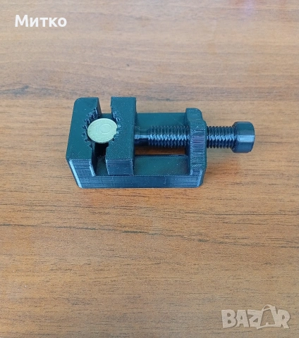 Държач/менгеме за монети, снимка 2 - Други ценни предмети - 54600664