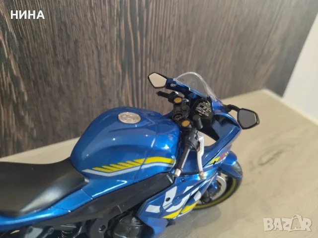 Метален мотор Suzuki GSX- R1000 !!!, снимка 2 - Колекции - 55465542