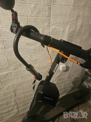 Електрическа тротинетка Ninebot by Segway E2 Pro, снимка 2 - Скейтборд, ховърборд, уейвборд - 55567507