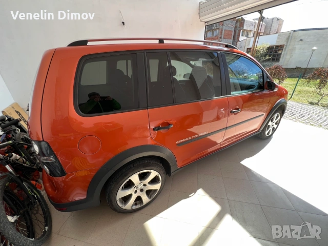 VW Touran CROSS 1.9 105, снимка 3 - Автомобили и джипове - 54348679