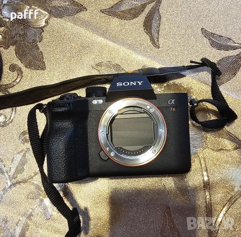 Sony Alpha A7R V, снимка 3 - Фотоапарати - 54518916