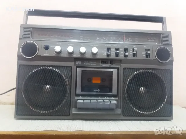 Радиокасетофон  "intercord STEREO. ", снимка 3 - Радиокасетофони, транзистори - 55420431