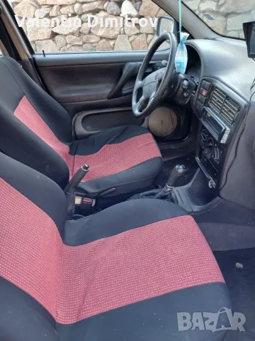 Продавам vw polo 1999г. Колата е без ражда скоро е сменян съединителят всичко и е платено, снимка 4 - Автомобили и джипове - 55472336