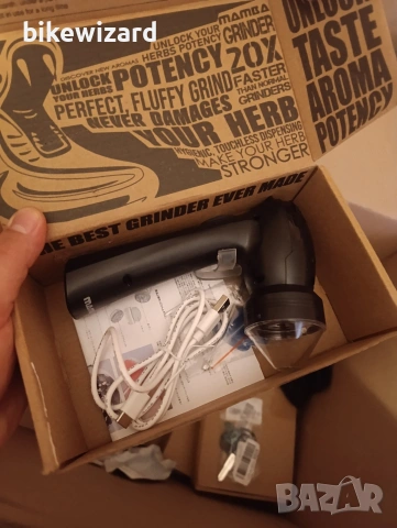 Преносима USB електрическа мелачка за билки 0.75 г с пластмасова глава НОВА, снимка 3 - Аксесоари за кухня - 55124386