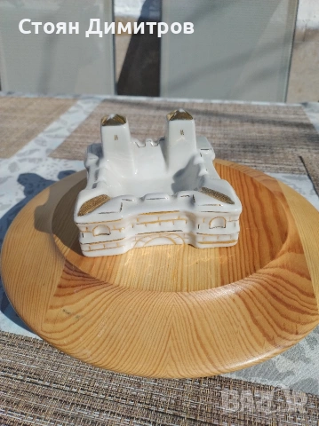 Порцеланов пепелник,,Баба Вида,, 1960г.колекционерски тегло 338гр. български,здрав,чист, снимка 2 - Колекции - 54143306