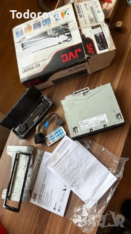JVC KD-R992BT Авто радио