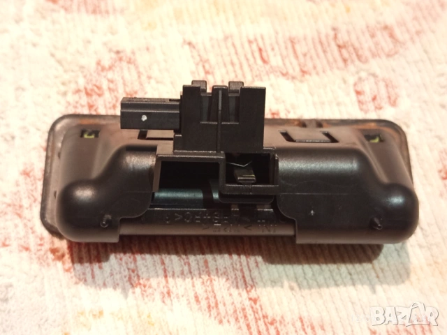 Дръжка - бутон за отваряне на багажник за BMW E60 E61 E70(X5) E90 E91 E92, снимка 5 - Части - 54086442