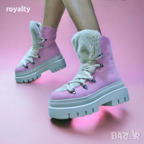 Боти на платформа - бежово с розово