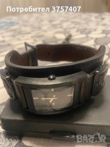 Продавам мъжки часовник