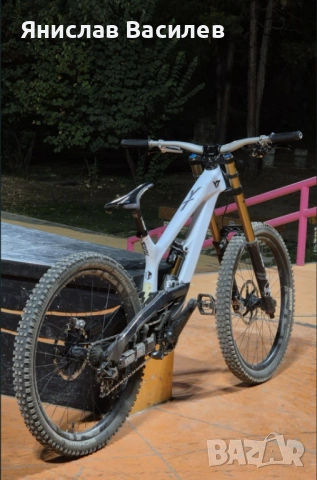 Колело YT Tues CF Pro Race, снимка 10 - Велосипеди - 54485238