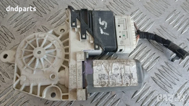 Моторче стъклоповдигач VW Golf 5 2005 (задно ляво) 997756-102 774.60060.02 25065420