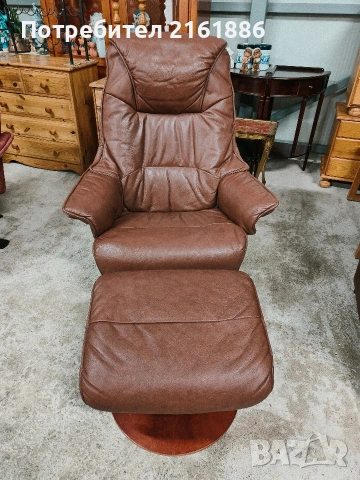 Relax кресло с отоманка от естествена кожа в отлично състояние 