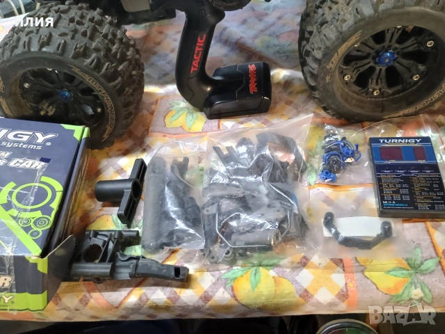 Traxxas E-revo 1/8 v1, снимка 10 - Коли, камиони, мотори, писти - 54897830