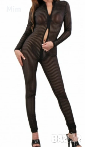 S Полупрозрачен гащеризон райе с цип по цялата дължина 