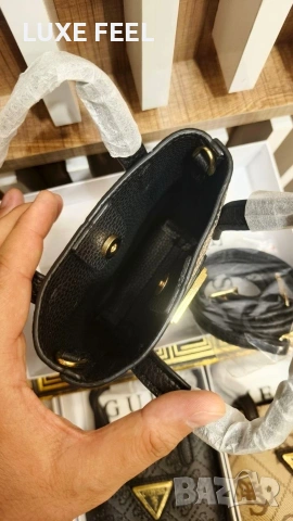 Guess ✨Дамски Чанти , снимка 6 - Чанти - 54885811