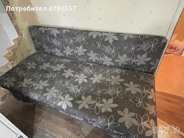 Разтегателен диван 