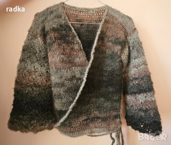 Ръчно плетен пуловер - жилетка, снимка 5 - Блузи с дълъг ръкав и пуловери - 52979149