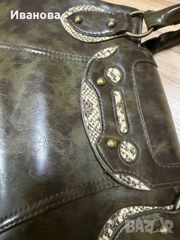 Дамска чанта от естествена кожа със змийски шарки, снимка 2 - Чанти - 54021080