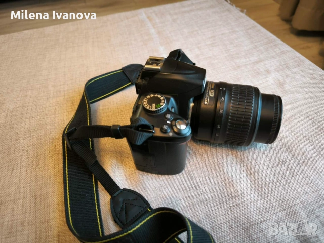 Фотоапарат Nikon D3000 в отлично състояние , снимка 4 - Фотоапарати - 54663685