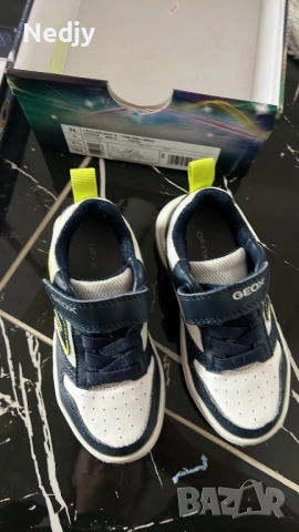 Оригинални кецове Geox, снимка 3 - Детски маратонки - 54217654